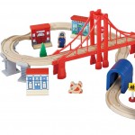 Set trenulet Pod si Tunel Rail Road 60 piese Bridge & Tunel din lemn cu circuit suspendat MAXIM